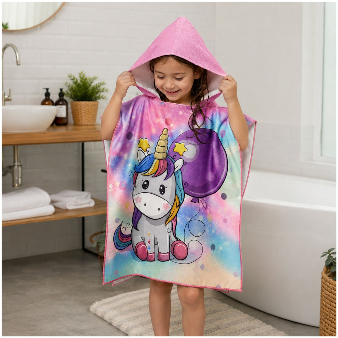 Toalla de Baño Tipo Capa con Capucha con Broches Laterales Diseño Unicornio