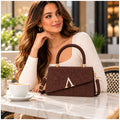 Cartera de Mujer Elegante con Asa y Correa Ajustable color Marrón - imagen 12