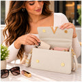 Cartera de Mujer Elegante con Asa y Correa Ajustable color Crema - imagen 18