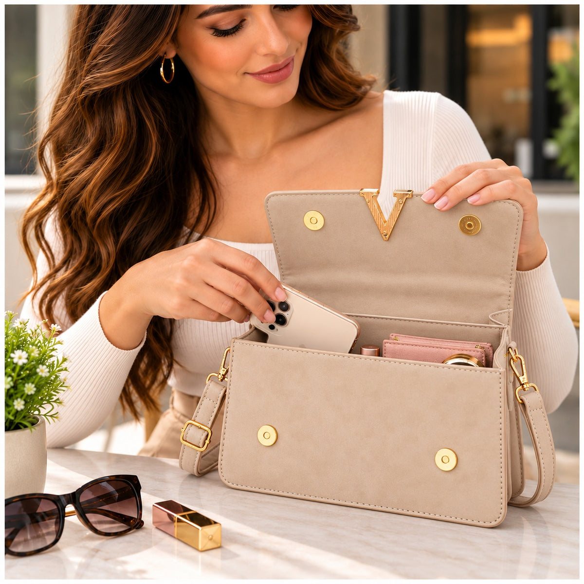 Cartera de Mujer Elegante con Asa y Correa Ajustable color Beige - imagen 8