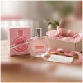 Perfume Indian Collection con su caja junto a una caja de regalo